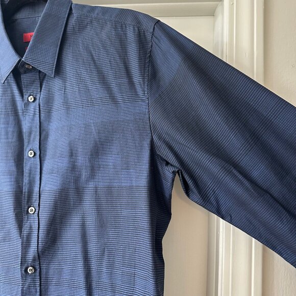 Hugo by Hugo Boss Slim Fit Dark Blue Button Up Dress Shirt, Size Large - Picture 2 of 6